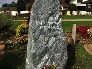 Findlinge und Spaltfelsen